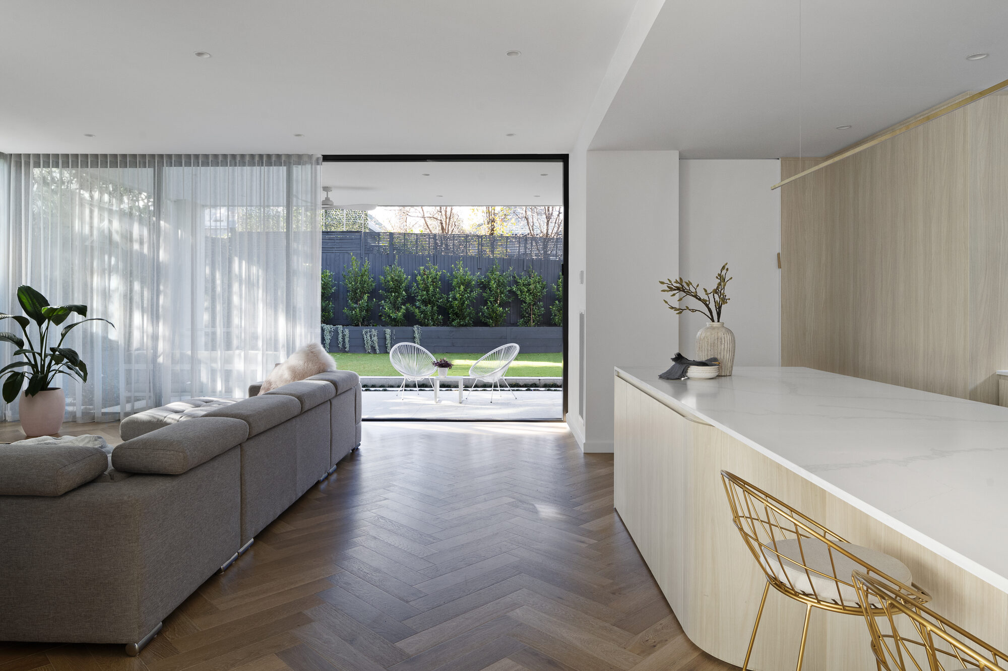 Caulfield North VIC — contemporary residence by Tom Coroneos with Tiptop Blinds window furnishings