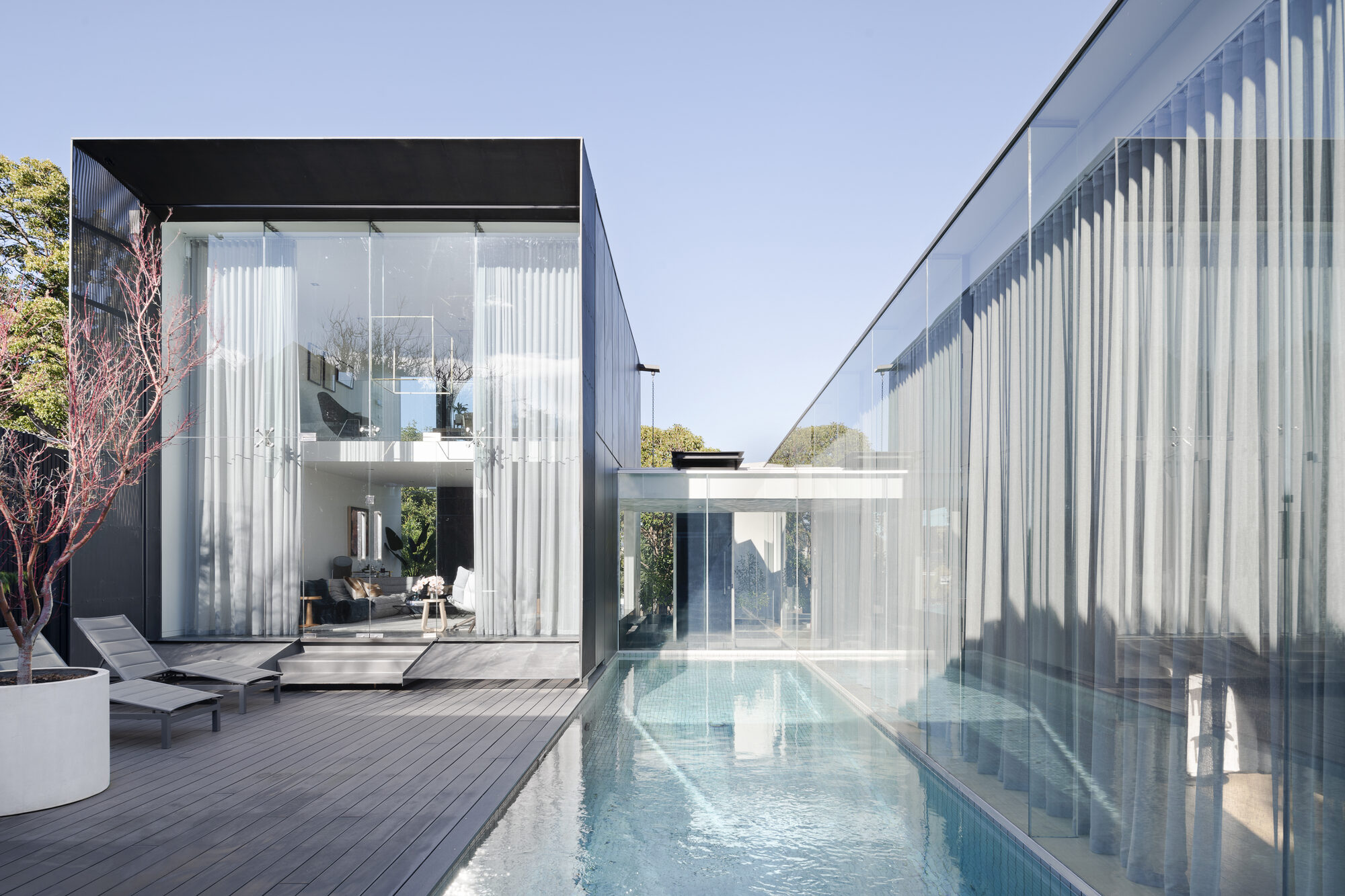Kew VIC — RAIA short-listed residence by Tiptop Blinds
